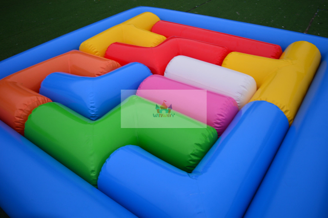 Inflatable puzzle game